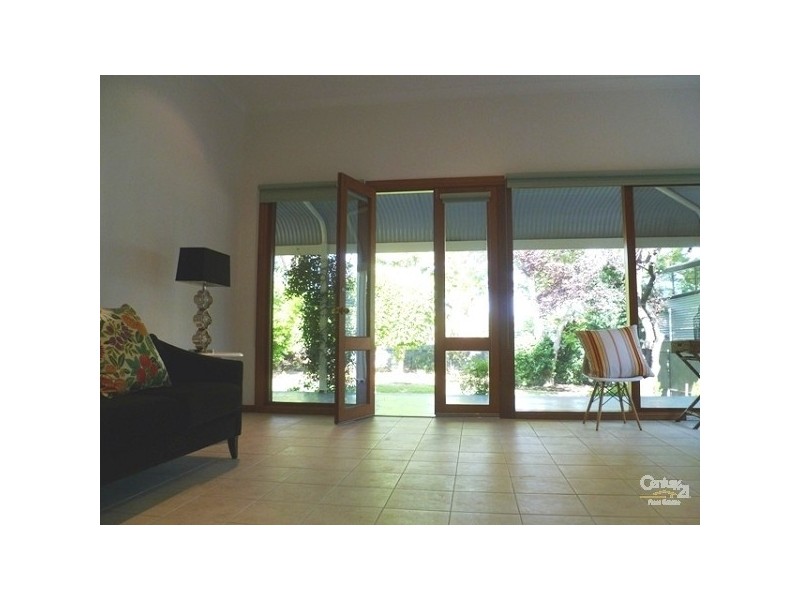 3 Desaumarez St, Kensington Park SA 5068