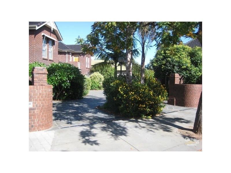 1/6 Brenchley Grove, Kingswood SA 5062