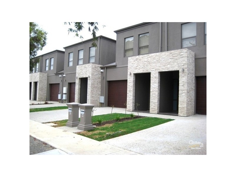 82 Tiparra Avenue, Park Holme SA 5043