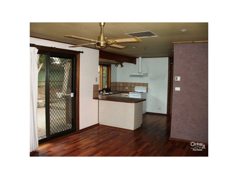 11 Iona Road, Aberfoyle Park SA 5159