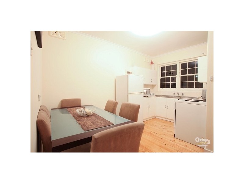 9/11 East Parade, Kingswood SA 5062