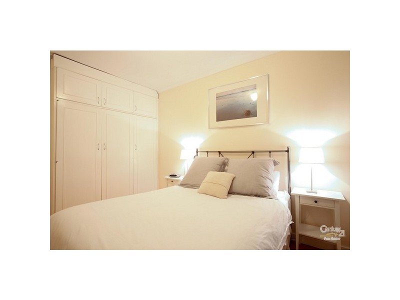 9/11 East Parade, Kingswood SA 5062