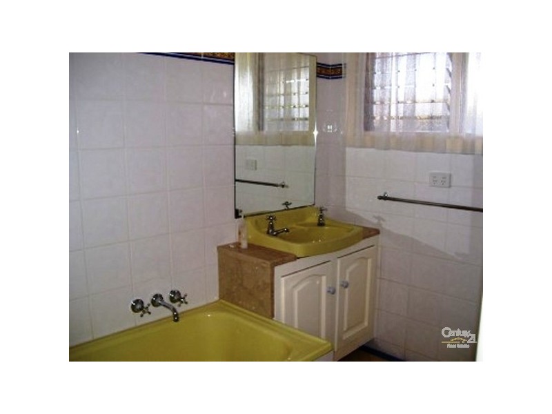 8 Teak Street, Campbelltown SA 5074