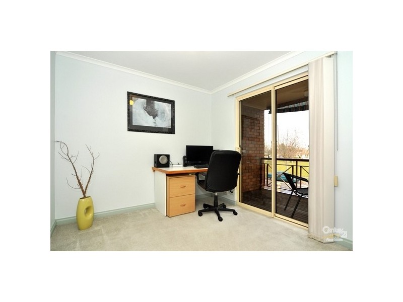 4 St Michaels Circuit, Oakden SA 5086