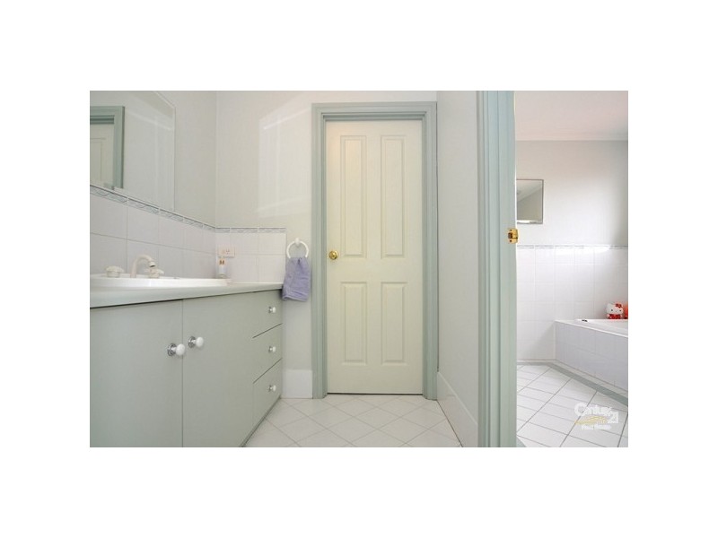 4 St Michaels Circuit, Oakden SA 5086