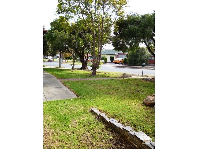 1 Parklands Crescent, Reynella SA 5161