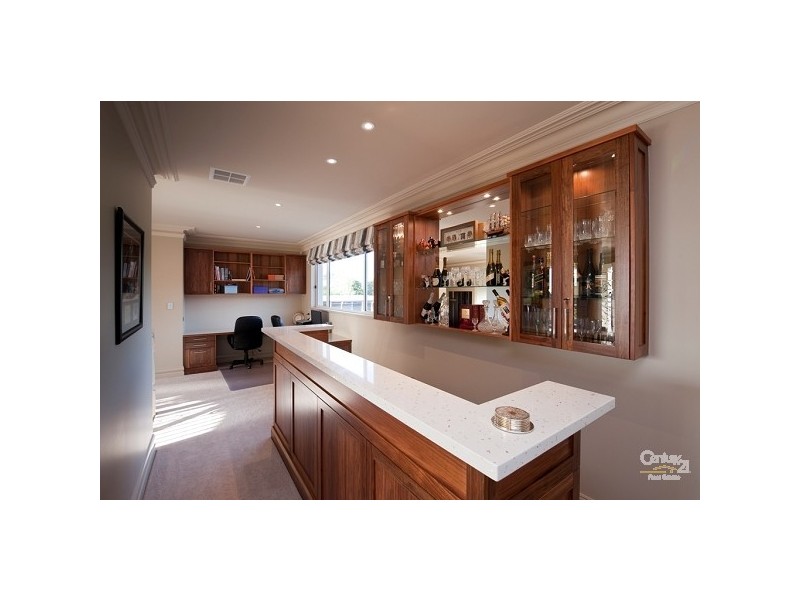 1 Highfield Avenue, St Georges SA 5064