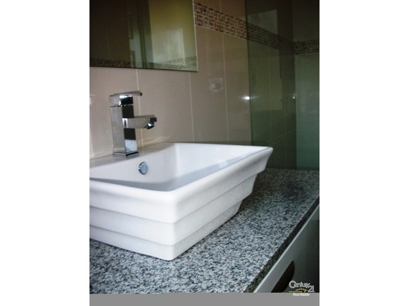 310 Oaklands Road, Park Holme SA 5043