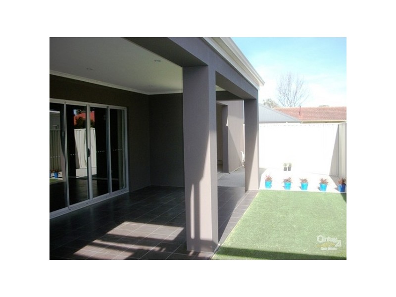 310 Oaklands Road, Park Holme SA 5043