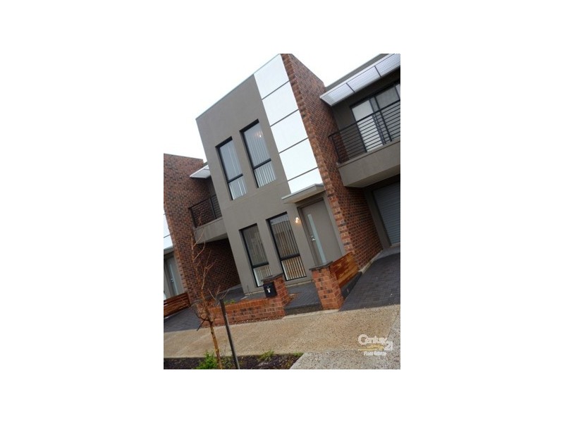 1 Franklin Avenue, Mawson Lakes SA 5095
