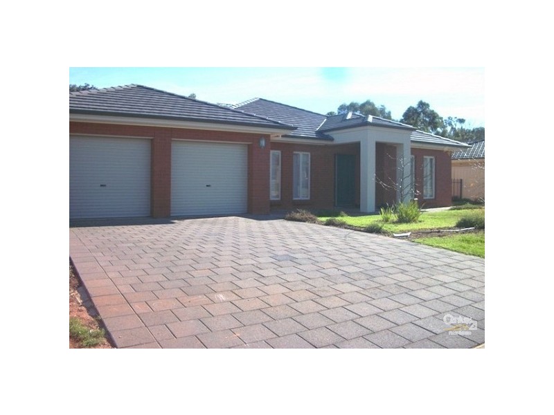 11 Arcadia Drive, Smithfield SA 5114
