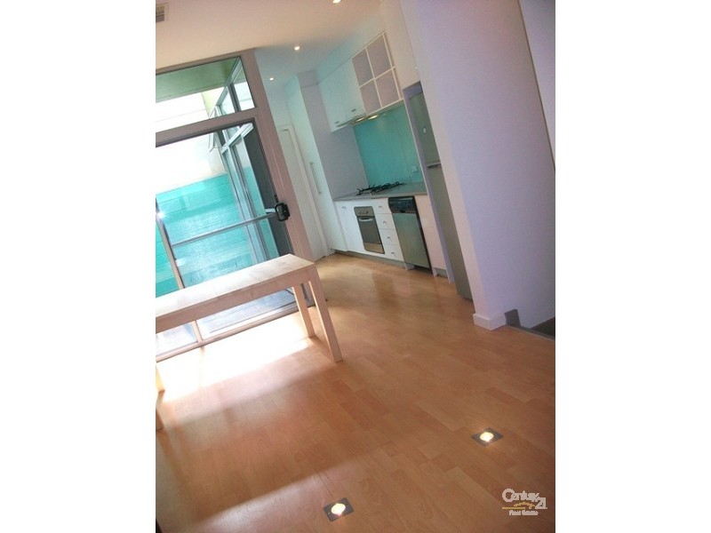 4 Pistrina Court, Adelaide SA 5000