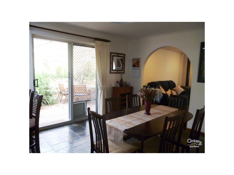 6 Elmgrove Street, Aberfoyle Park SA 5159