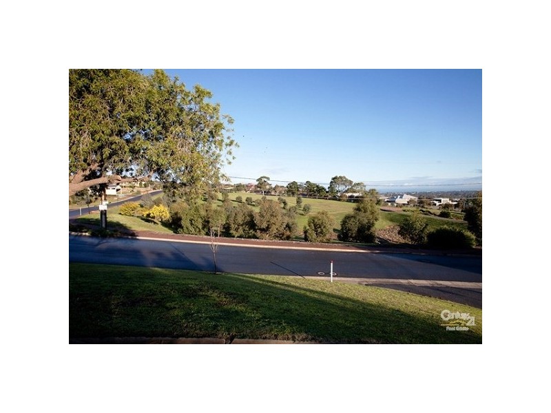 1 Ridgecrest Avenue, Darlington SA 5047