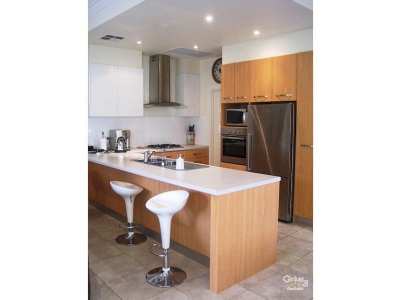 4 Sizer Street, Lower Mitcham SA 5062