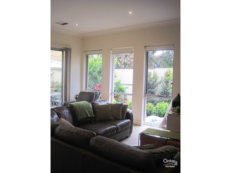 4 Sizer Street, Lower Mitcham SA 5062