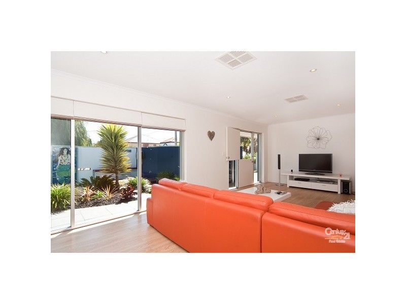 4 Ivanhoe Avenue, Hove SA 5048