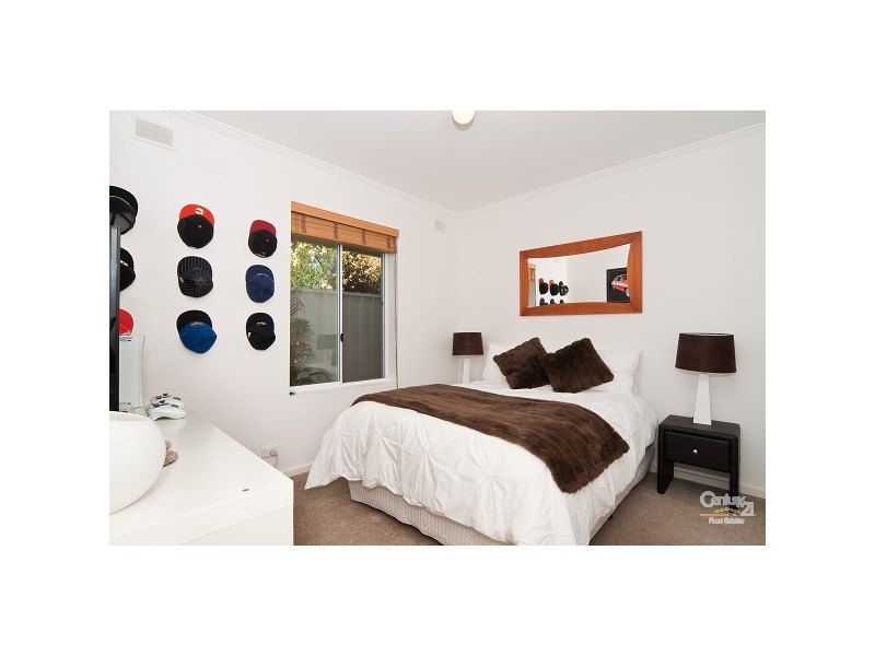 4 Ivanhoe Avenue, Hove SA 5048