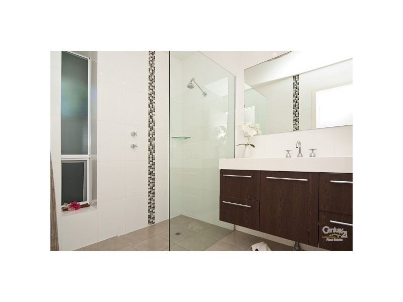 4 Ivanhoe Avenue, Hove SA 5048