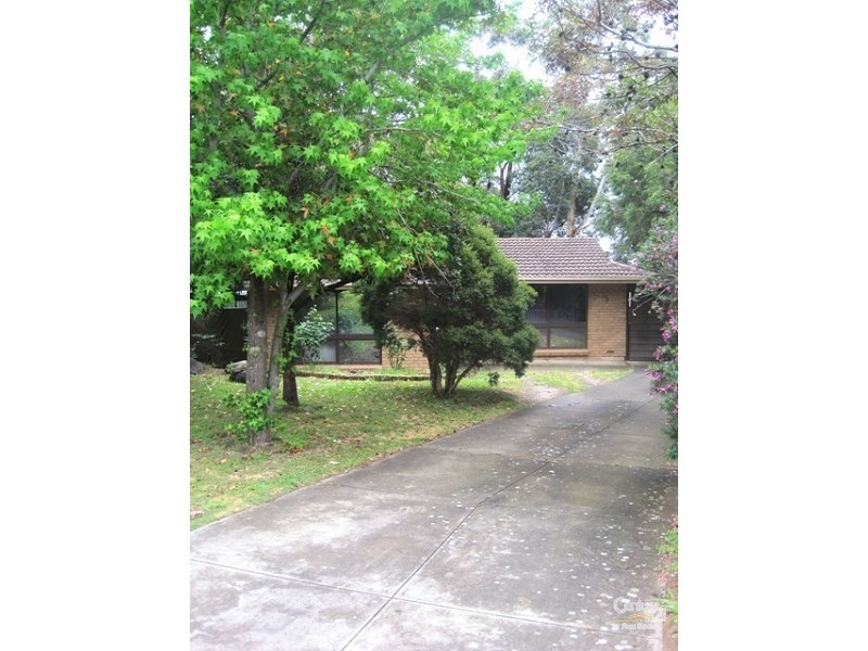 36 Oakridge Road, Aberfoyle Park SA 5159