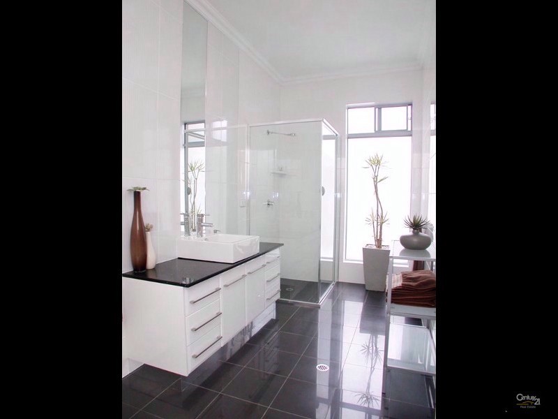 21a Whiteleaf Crescent, Glengowrie SA 5044