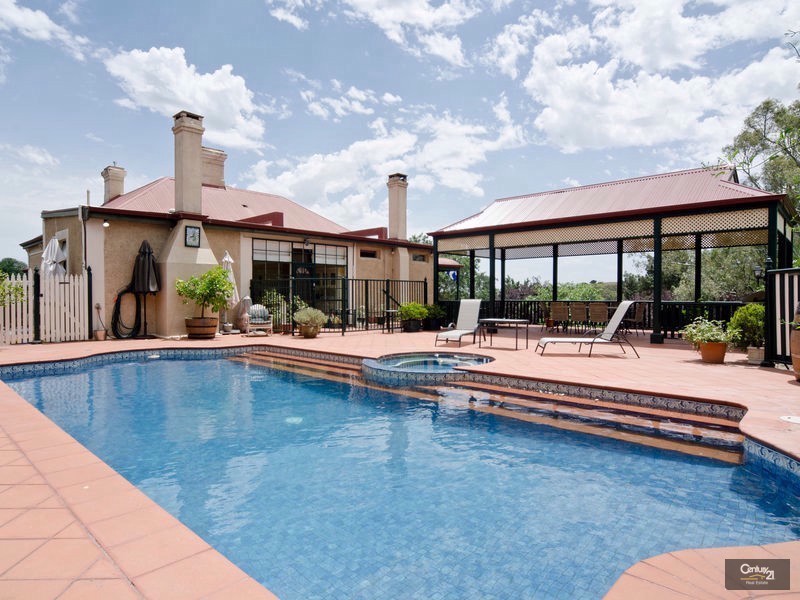 12 Hill Street West, Angaston SA 5353