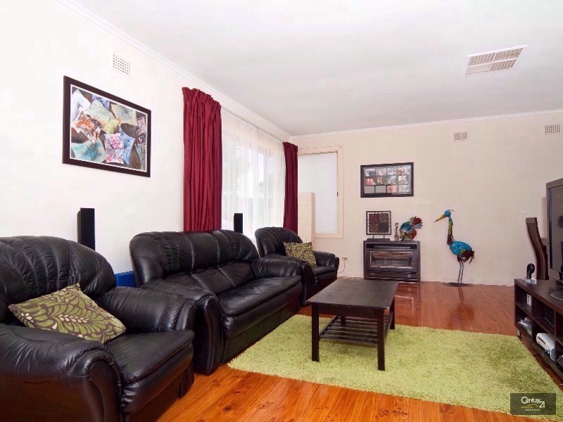 4 Sampson Road, Mitchell Park SA 5043