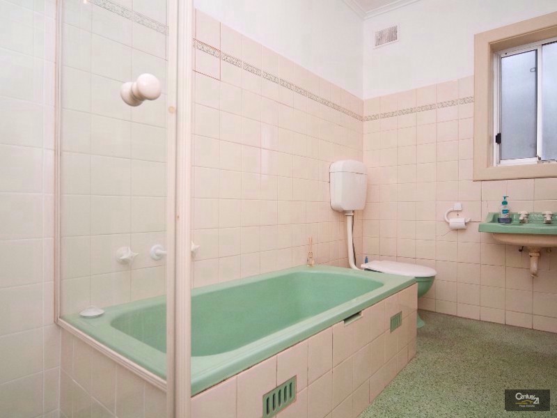 4 Sampson Road, Mitchell Park SA 5043