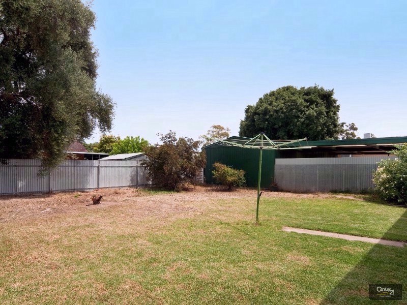 4 Sampson Road, Mitchell Park SA 5043