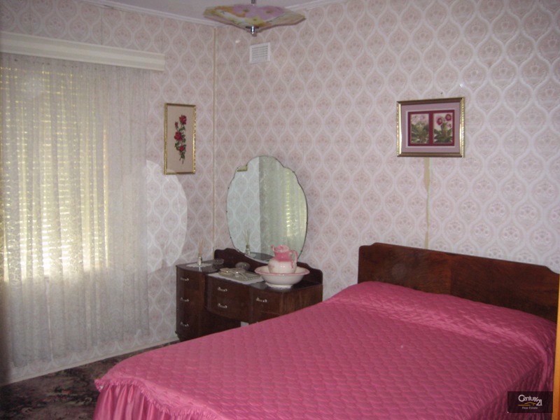 127 Avenue Road, Clarence Gardens SA 5039