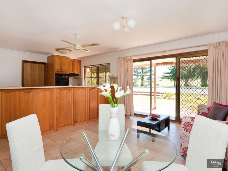 1/33 Adelphi Crescent, Glenelg North SA 5045