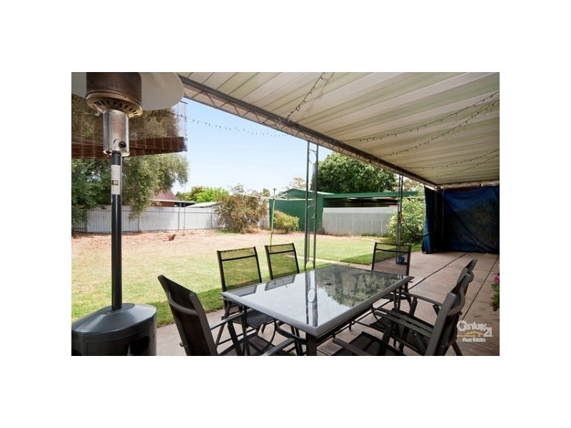4 Sampson Road, Mitchell Park SA 5043