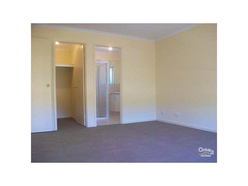 11 Bradford Street, Mount Barker SA 5251