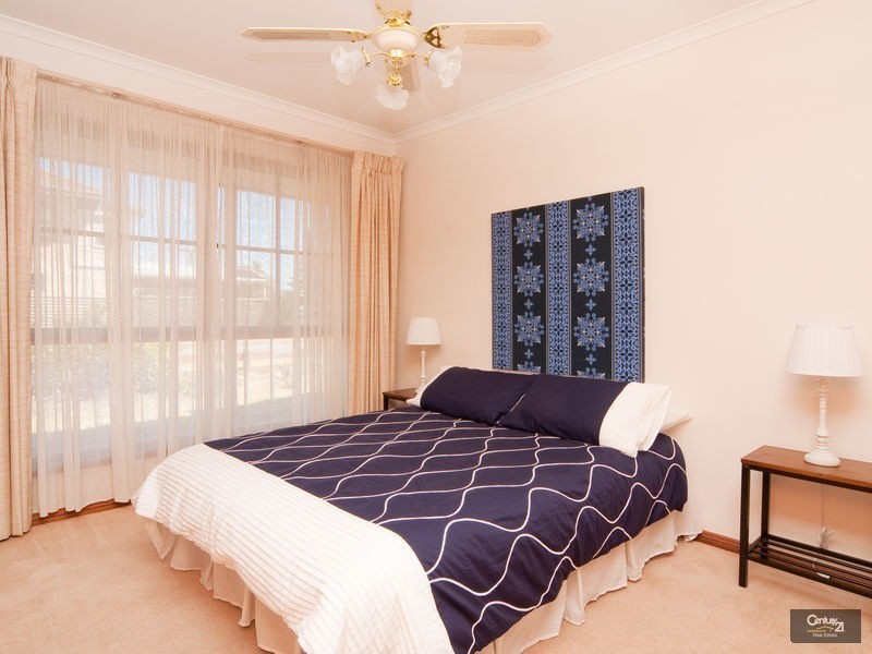 1/33 Adelphi Crescent, Glenelg North SA 5045