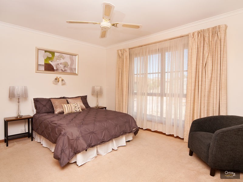 1/33 Adelphi Crescent, Glenelg North SA 5045