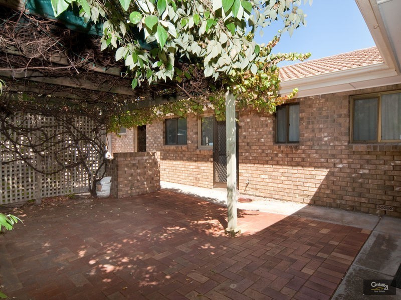 1/33 Adelphi Crescent, Glenelg North SA 5045