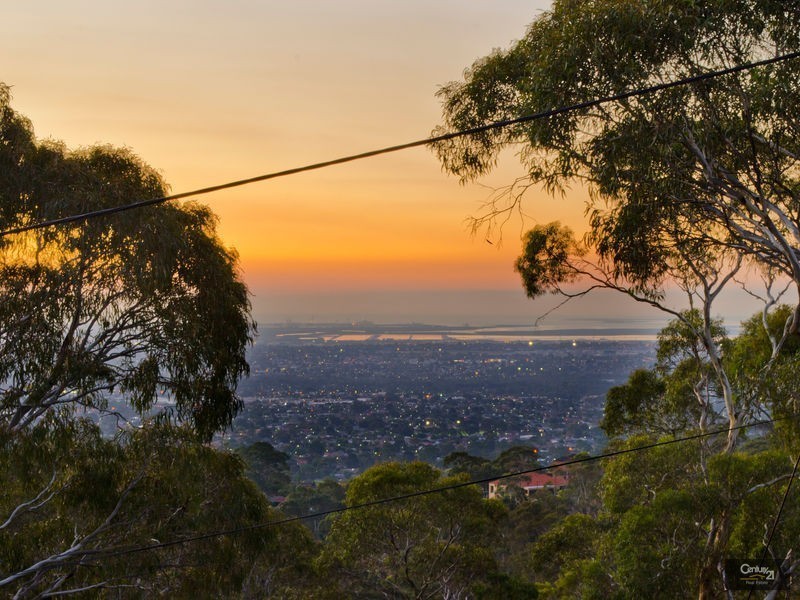 15 Bishop Street, Skye SA 5072