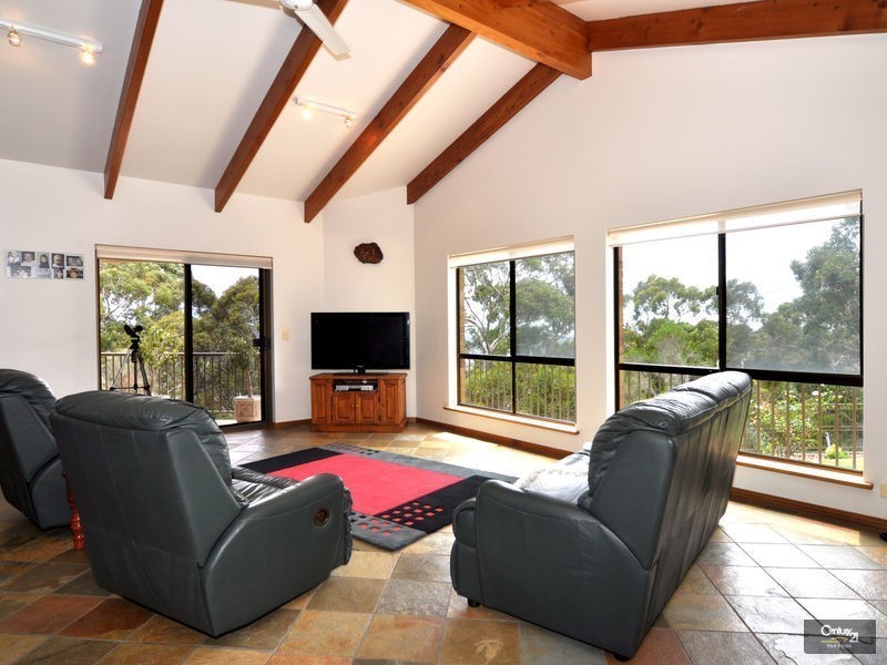 15 Bishop Street, Skye SA 5072