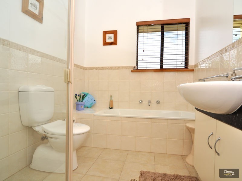15 Bishop Street, Skye SA 5072