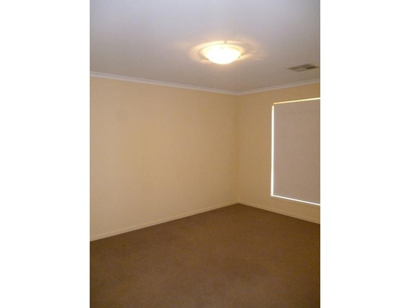 11 Bradford Street, Mount Barker SA 5251