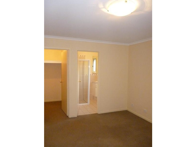 11 Bradford Street, Mount Barker SA 5251