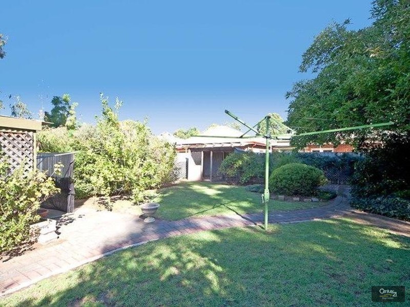 10 Eglington Avenue, Black Forest SA 5035