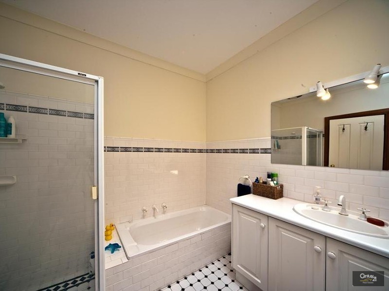 19 Hauteville Terrace, Eastwood SA 5063