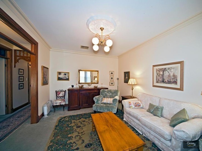 19 Hauteville Terrace, Eastwood SA 5063