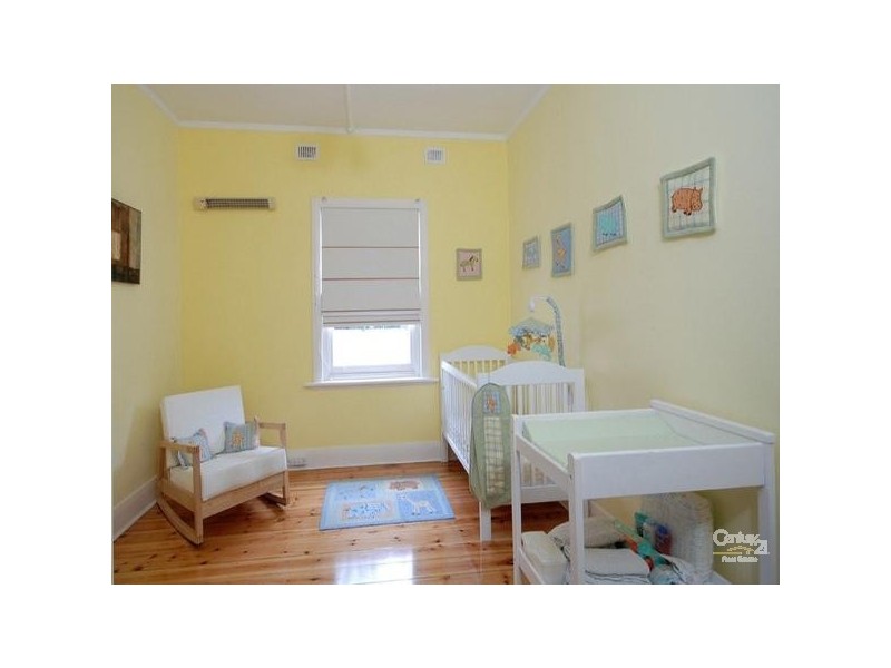 100 Avenue Road, Clarence Gardens SA 5039