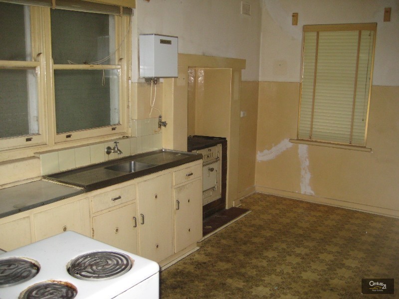 48 English Avenue, Clovelly Park SA 5042