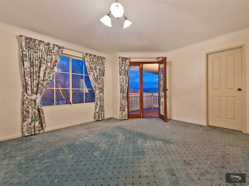 7 Old Hall Court, Oakden SA 5086