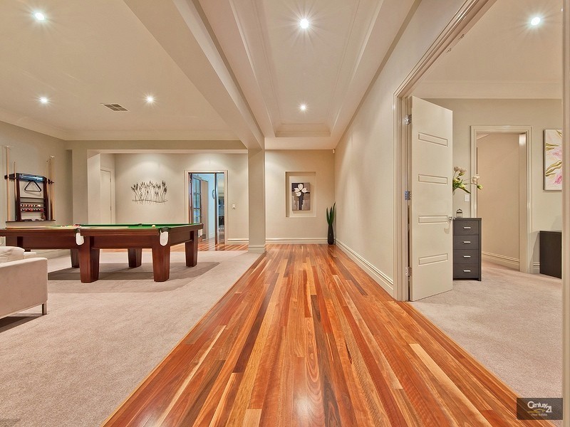 19  Dunrobin Road, Hove SA 5048