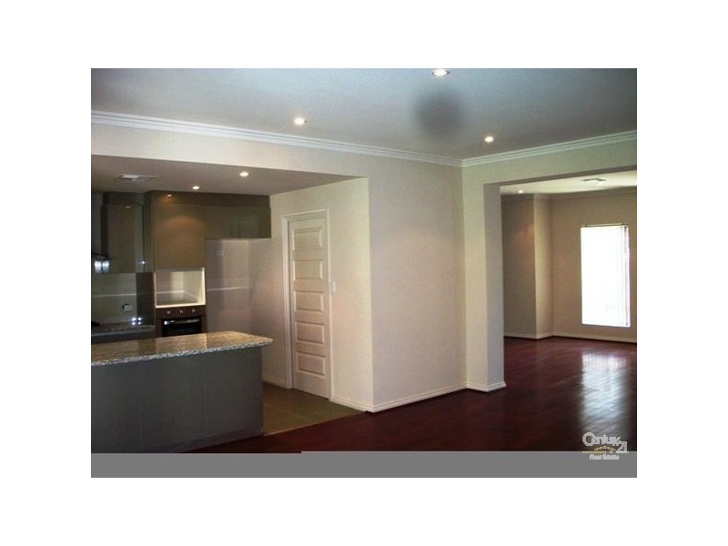 310 Oaklands Road, Park Holme SA 5043