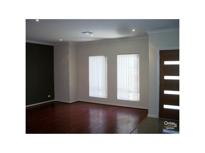 310 Oaklands Road, Park Holme SA 5043